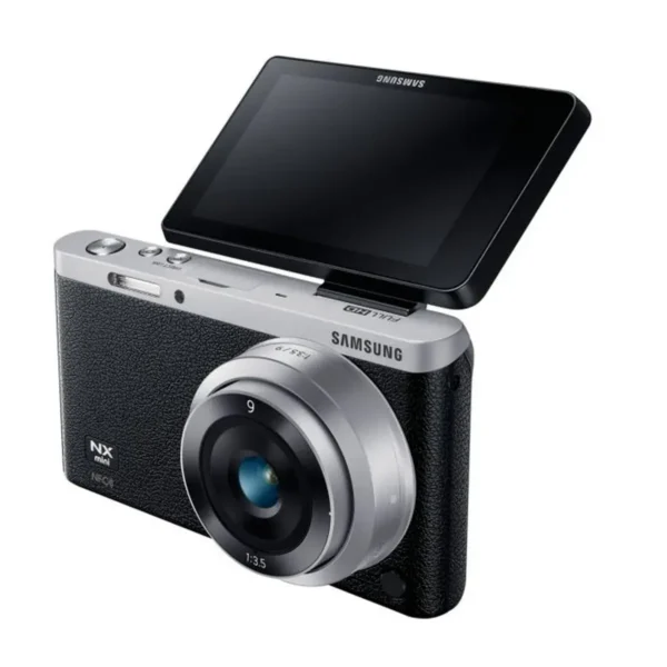 Samsung NX Mini + 9mm MILC 20.5 MP CMOS 5472 x 3648 pixels Black