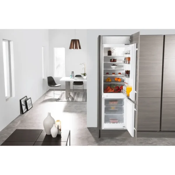 Whirlpool ART 872/A+/NF Built-in 264 L White