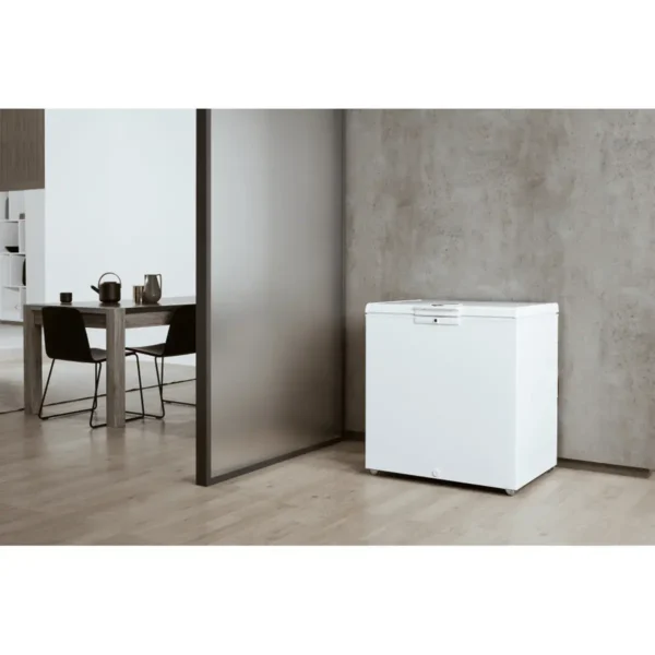 Whirlpool WH2011 A+E Chest freezer Freestanding 202 L F White