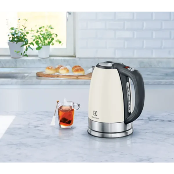 Electrolux EEWA7700W electric kettle 1.7 L 2400 W Black, Silver, White