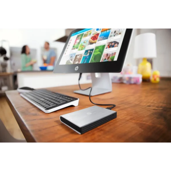 HP Pavilion 23-q130na Intel® Core™ i3 i3-4170T 58.4 cm (23″) 1920 x 1080 pixels Touchscreen All-in-One PC 8 GB DDR3L-SDRAM 1 TB HDD Windows 10 Home Black, White