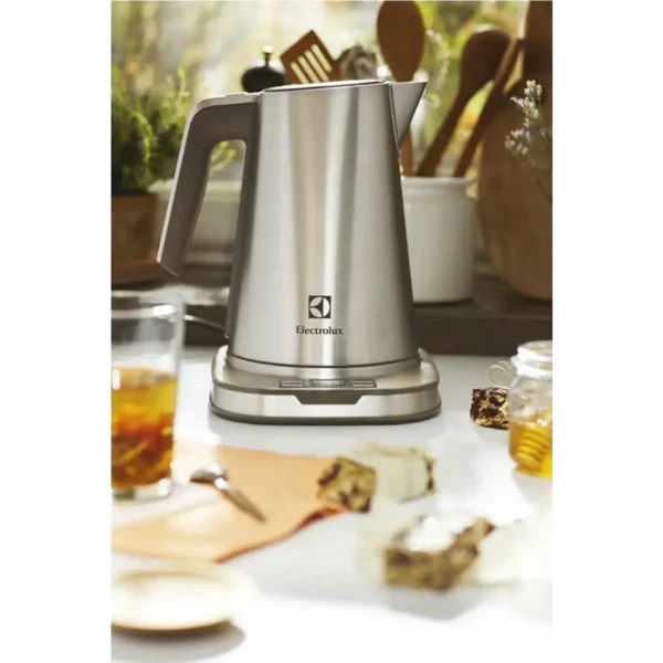Electrolux EEWA7800 electric kettle 1.7 L 2400 W Stainless steel