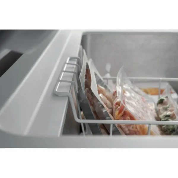 Whirlpool WHE3133FM Chest freezer Freestanding 315 L F White