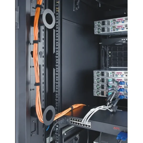 APC 16-Port IP KVM KVM switch Rack mounting Black