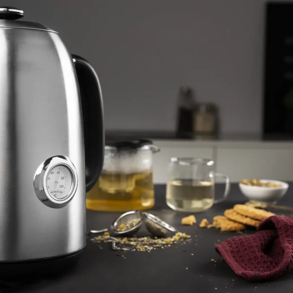 Princess 236028 Retro jug kettle