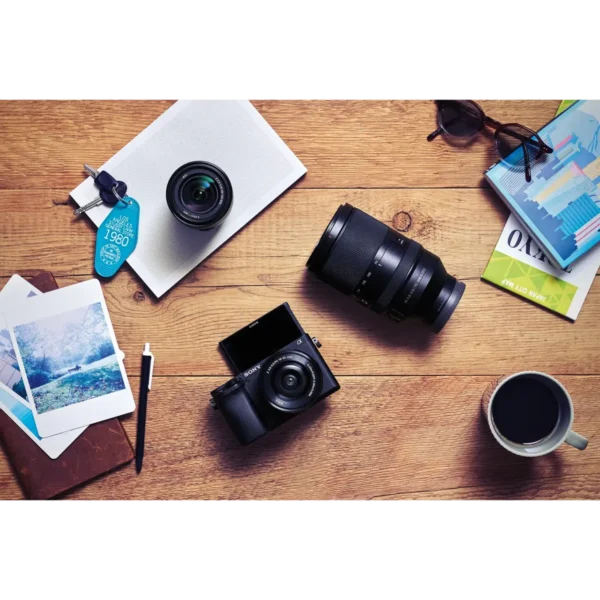 Sony α 6400 + SEL18135 MILC 24.2 MP CMOS 6000 x 4000 pixels Black
