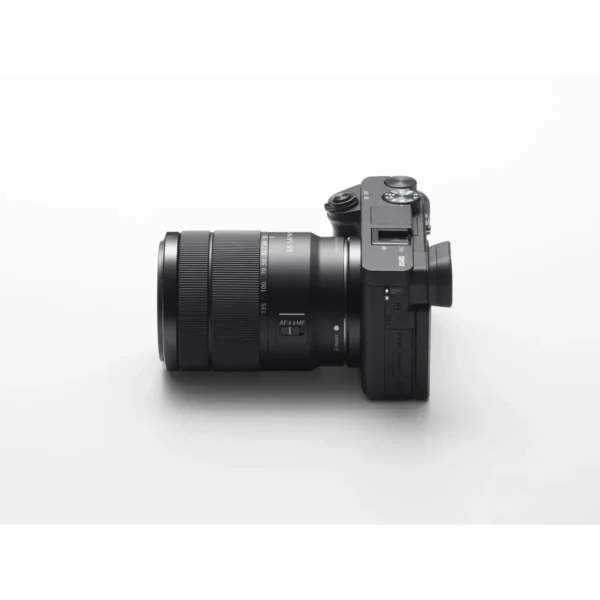 Sony α 6400 + SEL18135 MILC 24.2 MP CMOS 6000 x 4000 pixels Black