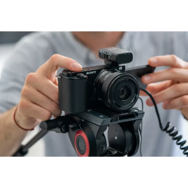 Sony α ZV-E10L MILC 24.2 MP CMOS 6000 x 4000 pixels Black
