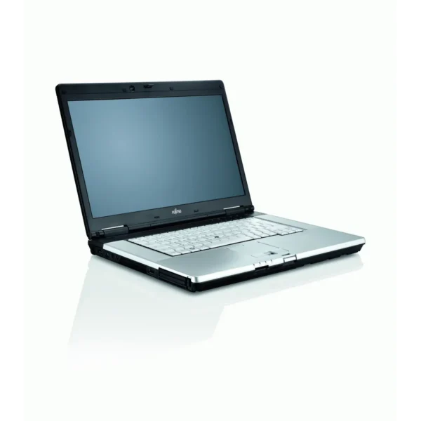 Fujitsu CELSIUS H700 Intel® Core™ i7 i7-620M 39.6 cm (15.6″) 4 GB DDR3-SDRAM 500 GB NVIDIA® Quadro® FX 880M Windows 7 Professional