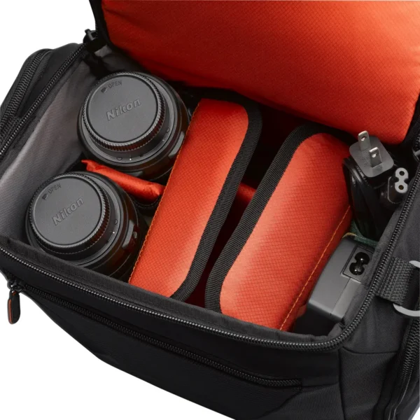 Case Logic DCB-307 Shoulder case Black