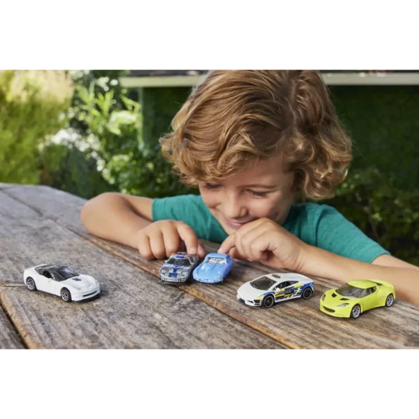 Matchbox 1:64 Scale Die-Cast Toy Cars or Trucks, Set of 5 (Styles May Vary)