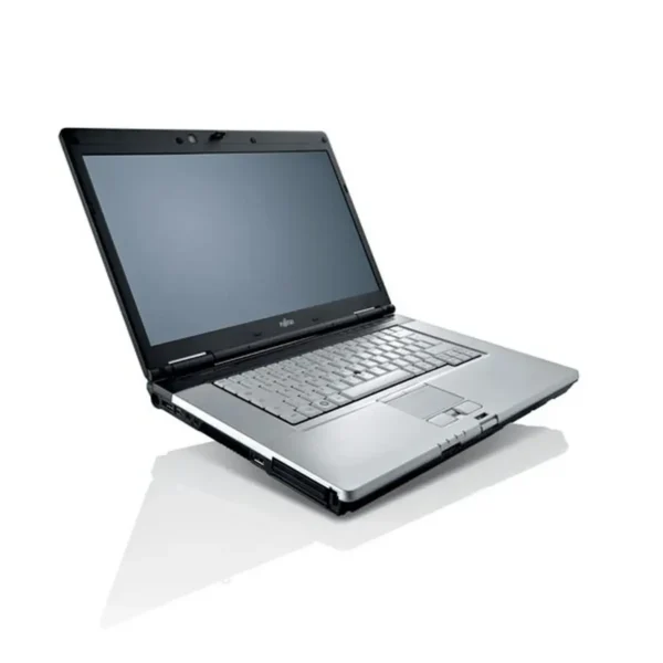 Fujitsu CELSIUS H700 Intel® Core™ i7 i7-620M 39.6 cm (15.6″) 4 GB DDR3-SDRAM 500 GB NVIDIA® Quadro® FX 880M Windows 7 Professional