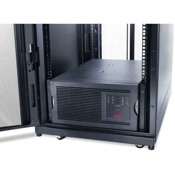 APC Smart-UPS SUA5000RMI5U – 5000VA, 8x C13, 2x C19 outlet, NMC, Rackmount/Tower