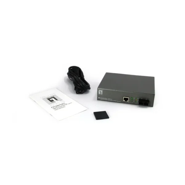LevelOne RJ45 to SC Fast Ethernet Media Converter, Multi-Mode Fiber, 1 PoE Output, 802.3af PoE