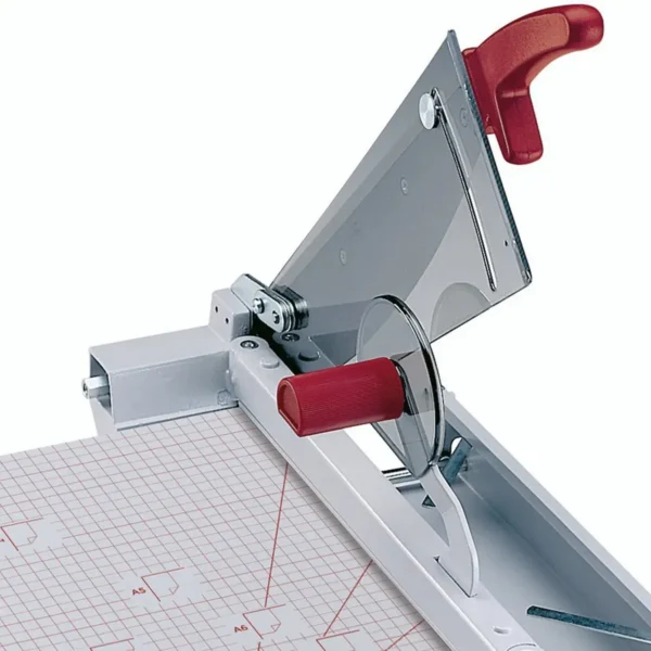 Rexel ClassicCut CL710 A4 Guillotine Clear