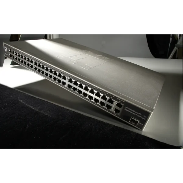 LevelOne 51-Port Fast Ethernet Switch, 2 x Gigabit RJ45, 1 x Gigabit SFP